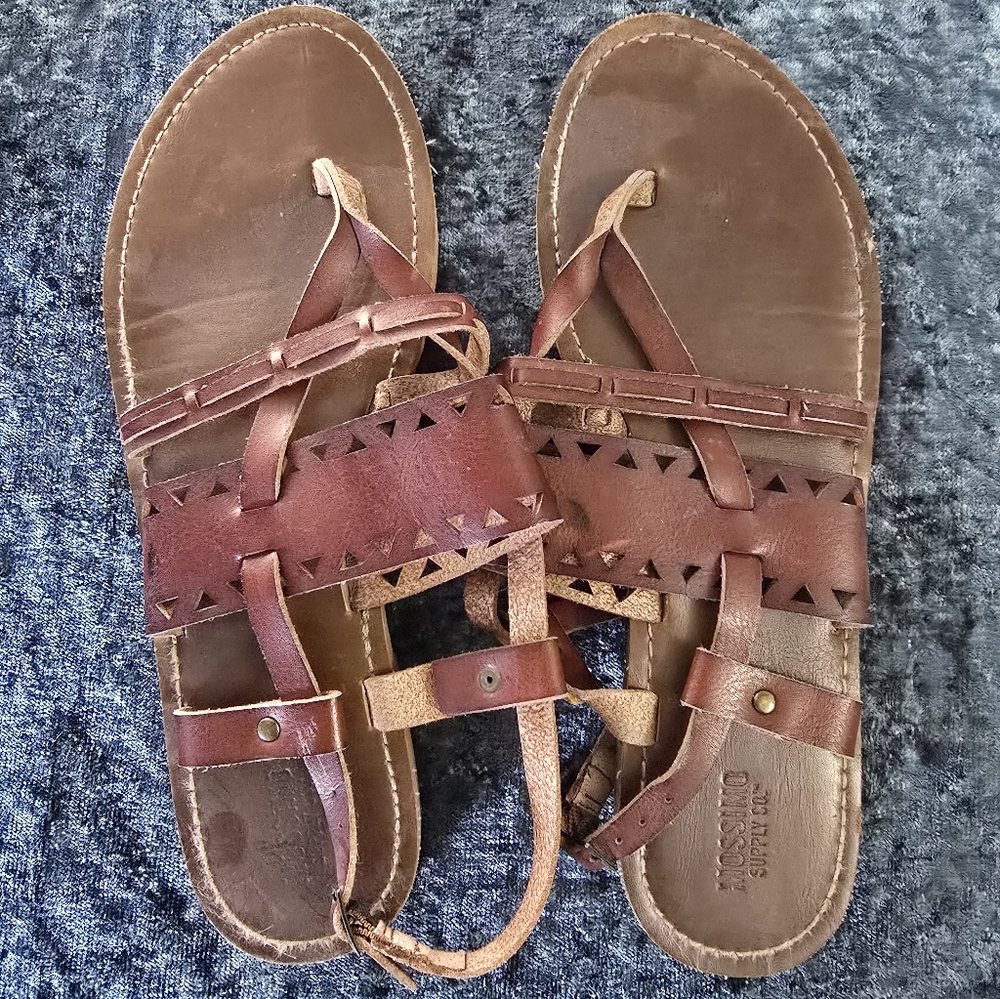Mossimo Brown Sandals Sz 9.5